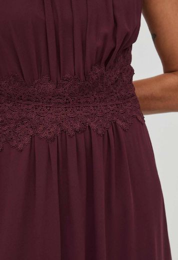 Bild von VILA Vero Moda Tall Milina Halterneck Maxikleid, winetasting