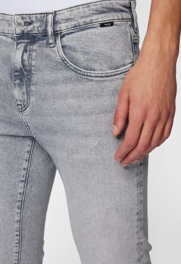 Picture of Tall Mavi Jeans James Skinny Fit L36 & L38 Inch, ice grey denim