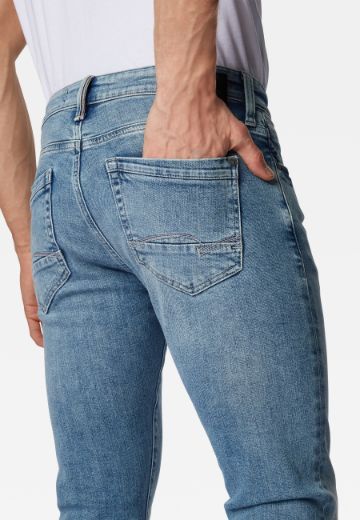 Picture of Tall Mavi Jeans James Skinny Fit L36 & L38 Inch, light sky blue ultra move