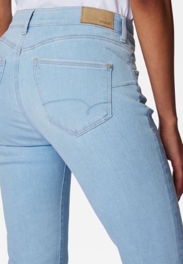 Image de Mavi Jeans Kendra Straight Fit L34 & L36 pouce, light blue glam