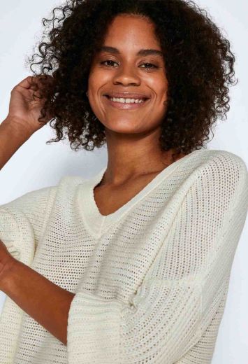 Image de NM Vero Moda Tall Vera Pull en maille à col en V et manches 3/4