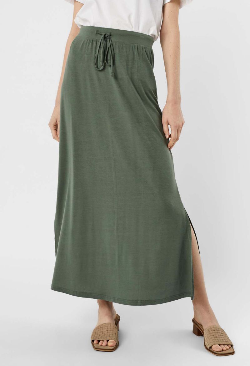 Image de Vero Moda Tall Ava Maxi Jupe, vert laurel wreath