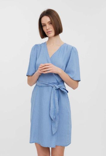 Image de Vero Moda Tall Liliana Robe Courte Portefeuille en Tencel