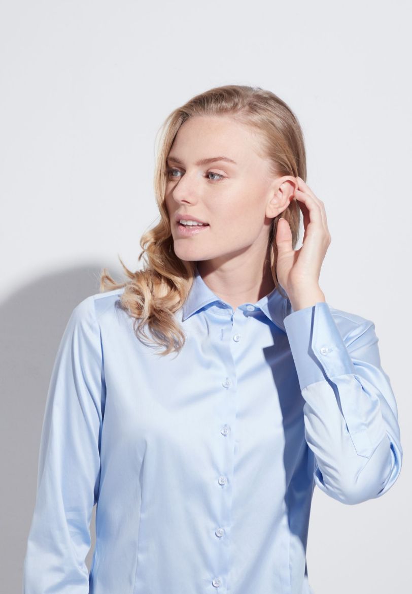 Picture of Eterna slim-fit blouse, light blue