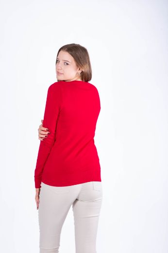 Image de Pull en tricot fin col V