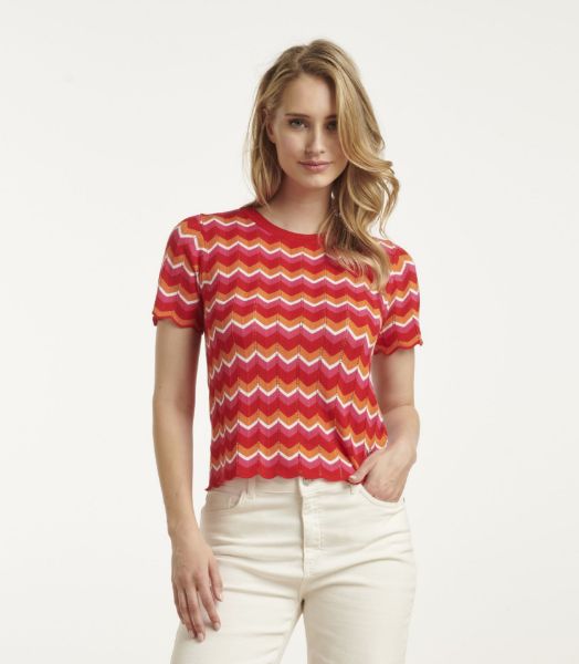 Agrandir l'image de Top Tricot Motifs, rouge rose multi Image de Top Tricot Motifs, rouge rose multi