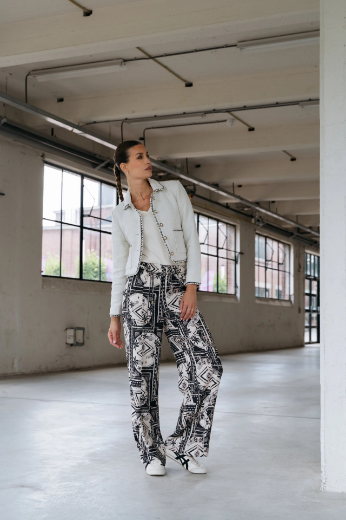 Picture of Tall Women Trousers Wide Lightweight Extra Long, black white sand patterned