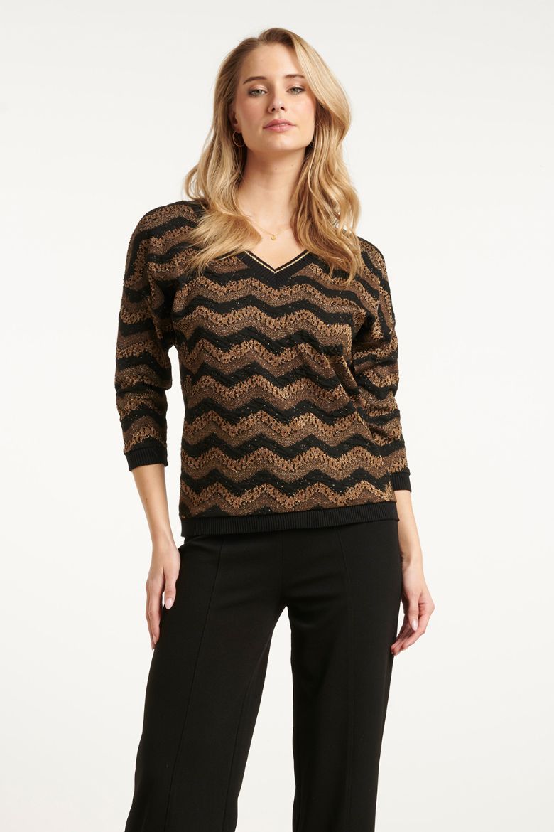 Picture of Women Zig-Zag Fine Knit Top Black Gold Lurex