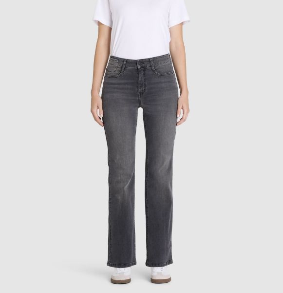Agrandir l'image de Tall Femme MAC Jeans Laura Semi Wide Fit Longueur L34 & L36 Pouces Image de Tall Femme MAC Jeans Laura Semi Wide Fit Longueur L34 & L36 Pouces