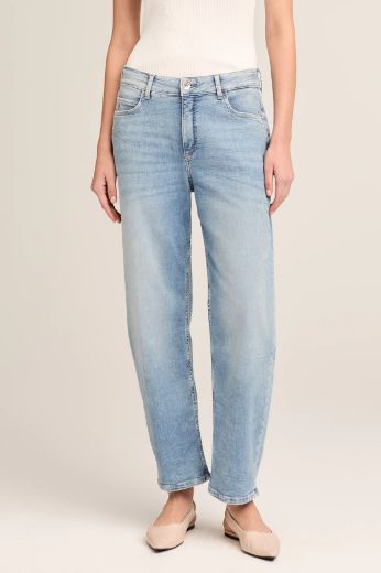 Image de Tall Femmes Jean Kaia Coupe cintrée L36 pouces, bleu botanique