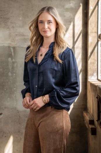Image de Tall Femme Chemisier « Cess » en satin brillant légèrement froissé