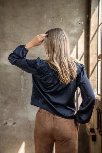 Image de Tall Femme Chemisier « Cess » en satin brillant légèrement froissé